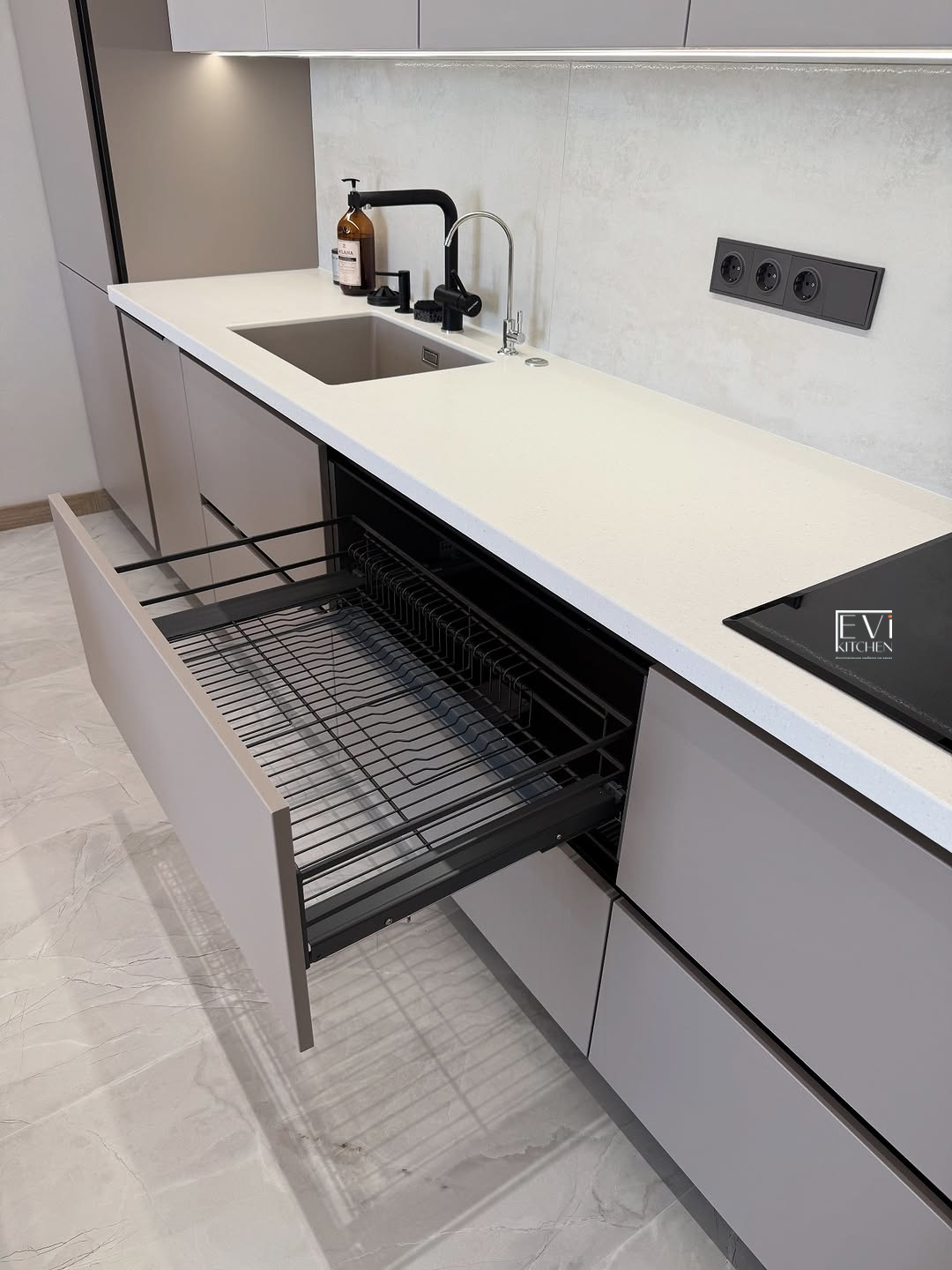evi-304_4.jpg