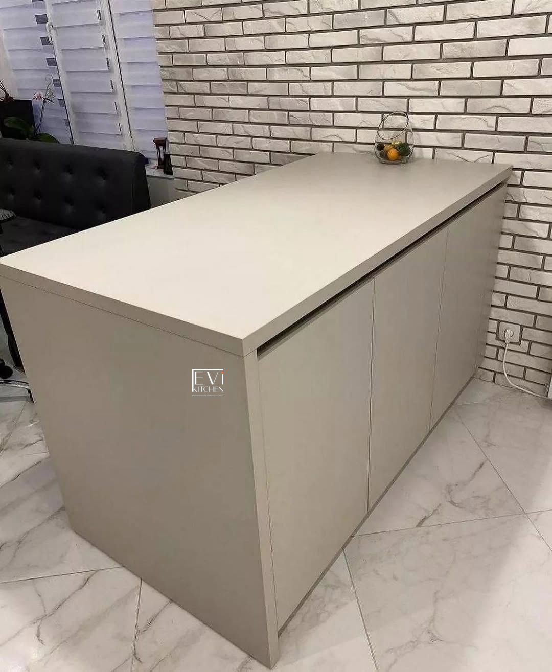 evi-409_3.jpg