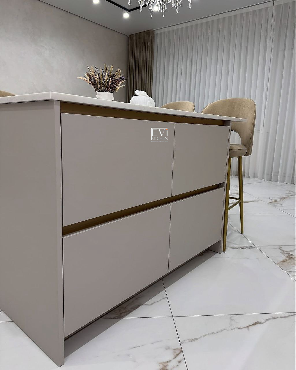evi-421_3.jpg